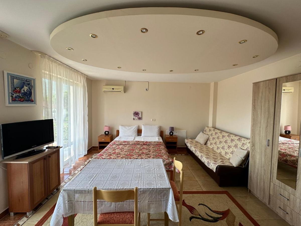 تْشيرسيك نوفي Villa Alla Bed And Breakfast المظهر الخارجي الصورة