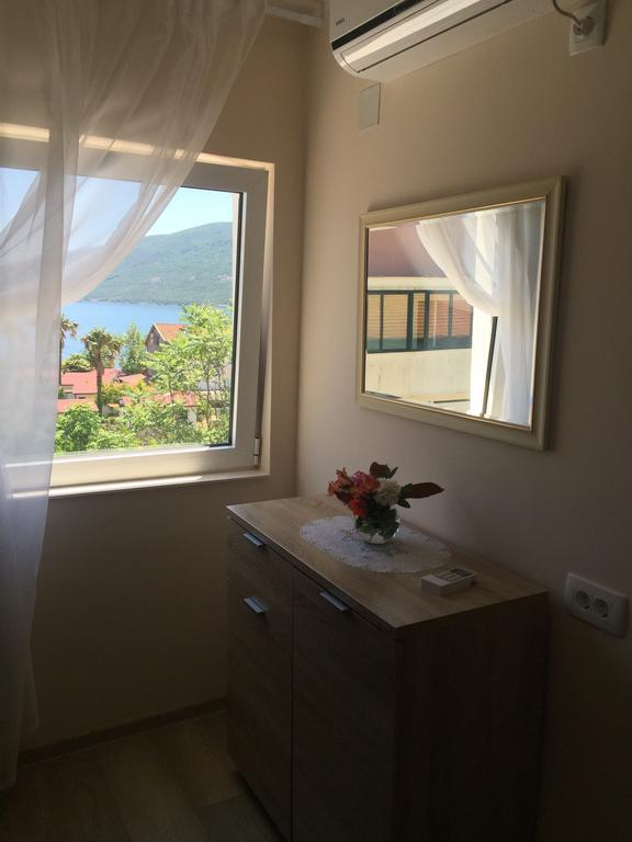 تْشيرسيك نوفي Villa Alla Bed And Breakfast المظهر الخارجي الصورة