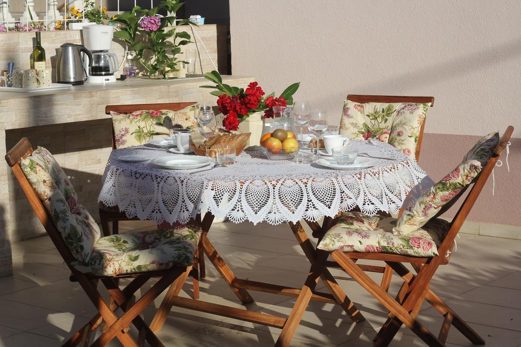 تْشيرسيك نوفي Villa Alla Bed And Breakfast المظهر الخارجي الصورة
