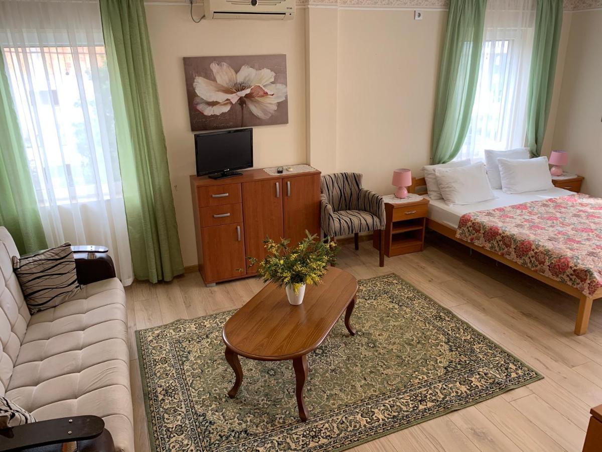 تْشيرسيك نوفي Villa Alla Bed And Breakfast المظهر الخارجي الصورة